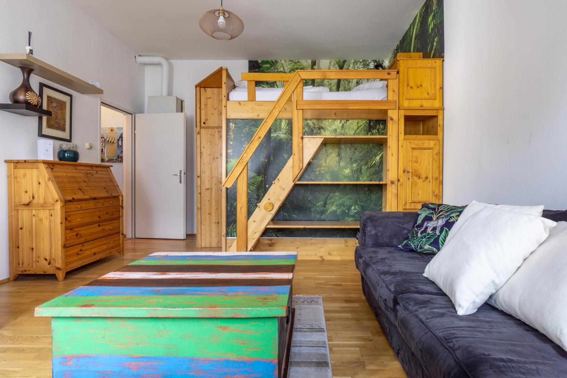 Next To Stadthalle & Westbahnhof Vienne